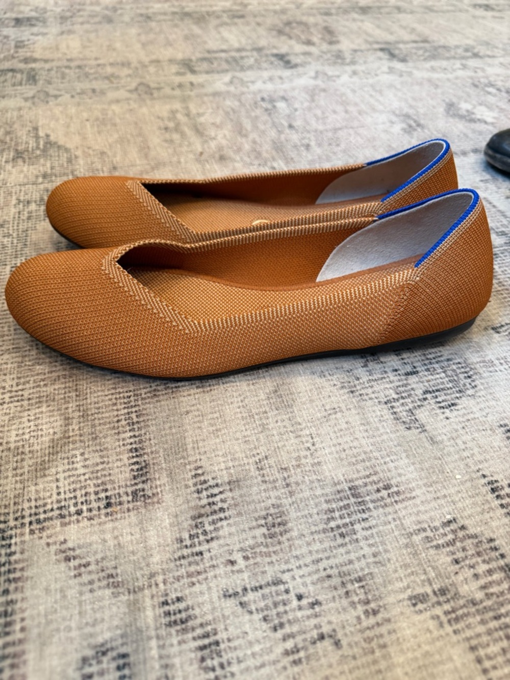 Rothy’s Retired Flats In Fawn Size 10 - Picture 5 of 9